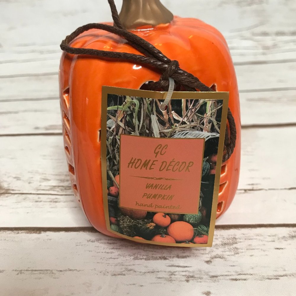 GC Fragrance Scented Vanilla Pumpkin Ceramic Pumpkin